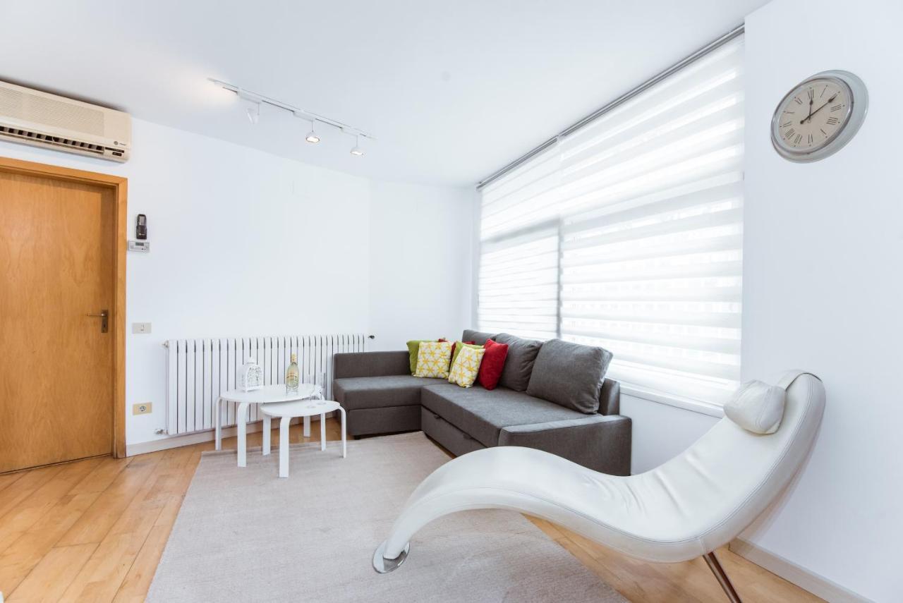 Two Bedroom Townhouse Within 10Min Walk From Beach Barcelona Exterior foto