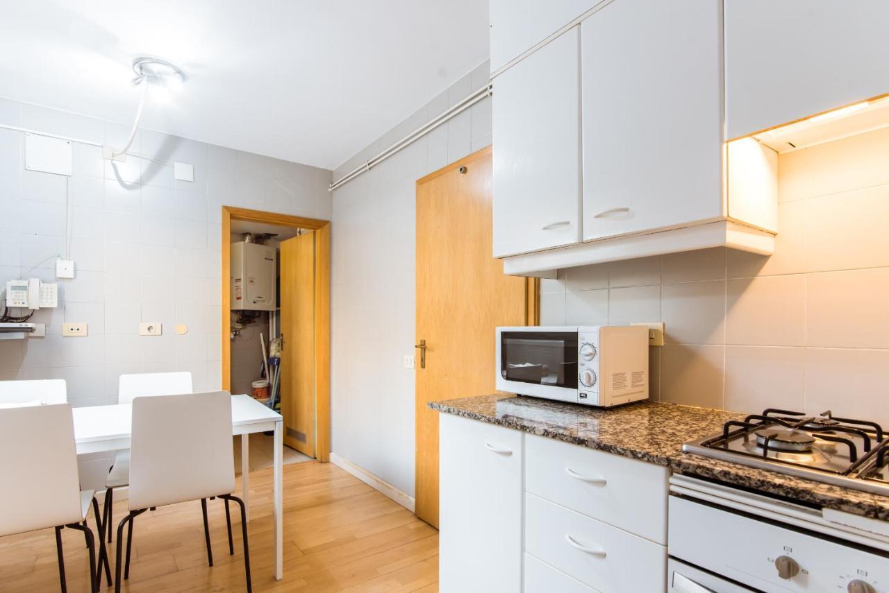 Two Bedroom Townhouse Within 10Min Walk From Beach Barcelona Exterior foto